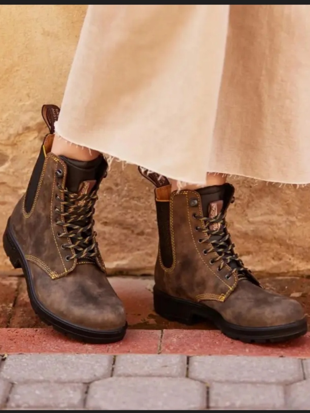 BLUNDSTONE WOMEN'S 2326 LACE UP LEATHER ANKLE BOOTS RUSTIC BROWN